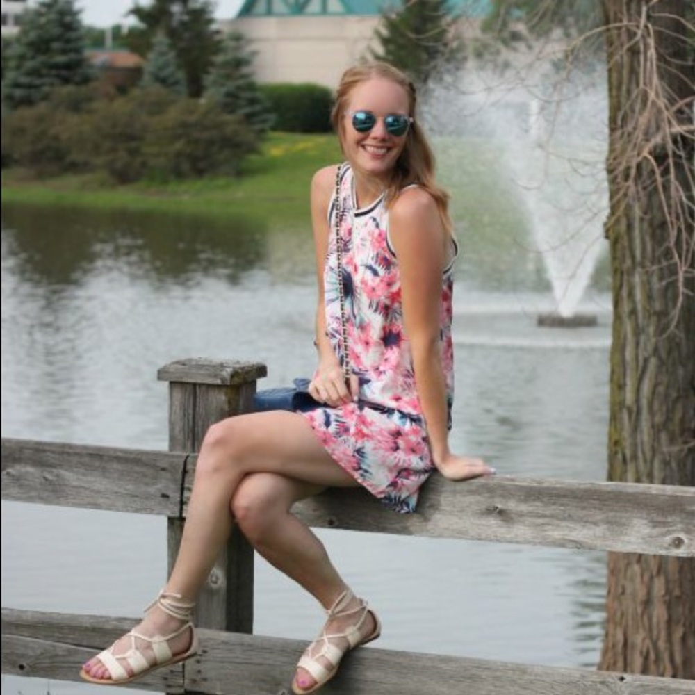 Floral print shift dress